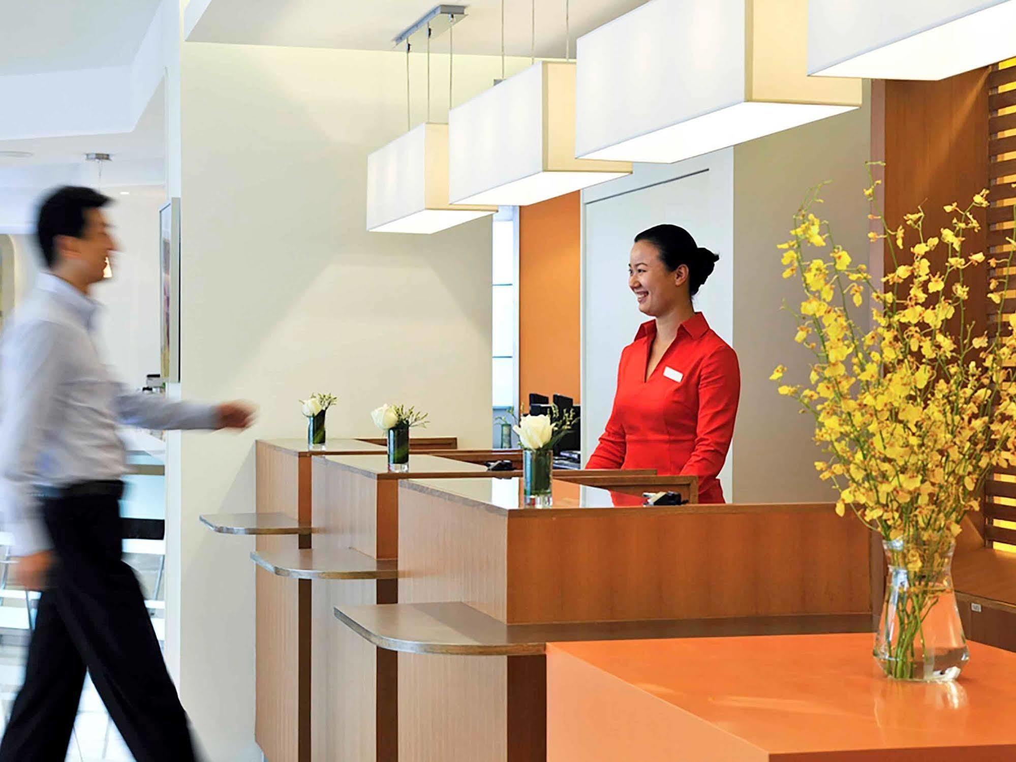 Готель Ibis Qingdao Ningxia Road Екстер'єр фото