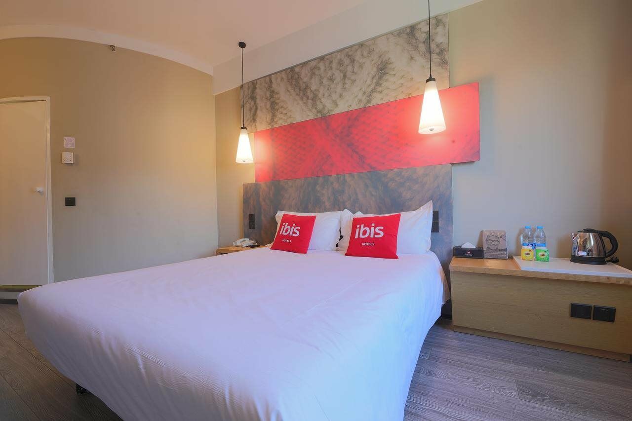 Готель Ibis Qingdao Ningxia Road Екстер'єр фото